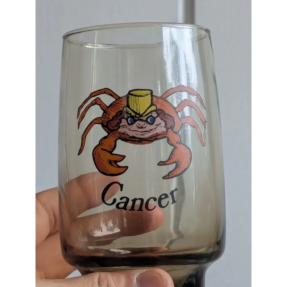 Vintage Cancer Zodiac‎ Drinking Glass – Astrology Barware – Smoky Glass Crab Cup